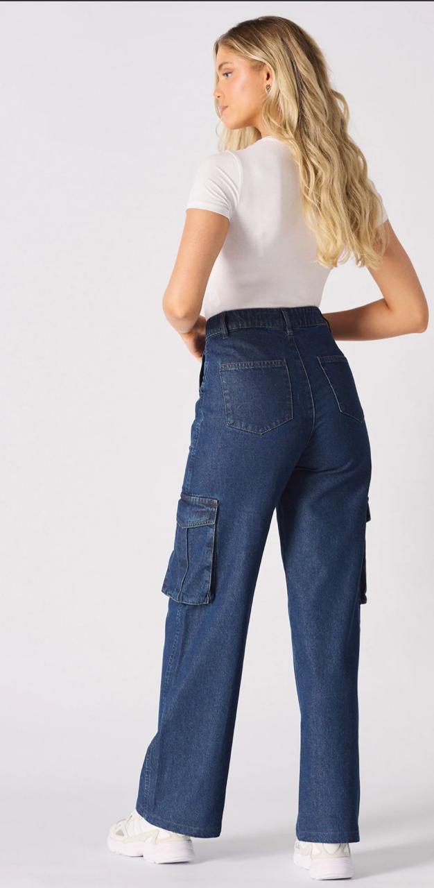 High-Waist Wide-Leg Cargo Jeans – Dark Blue