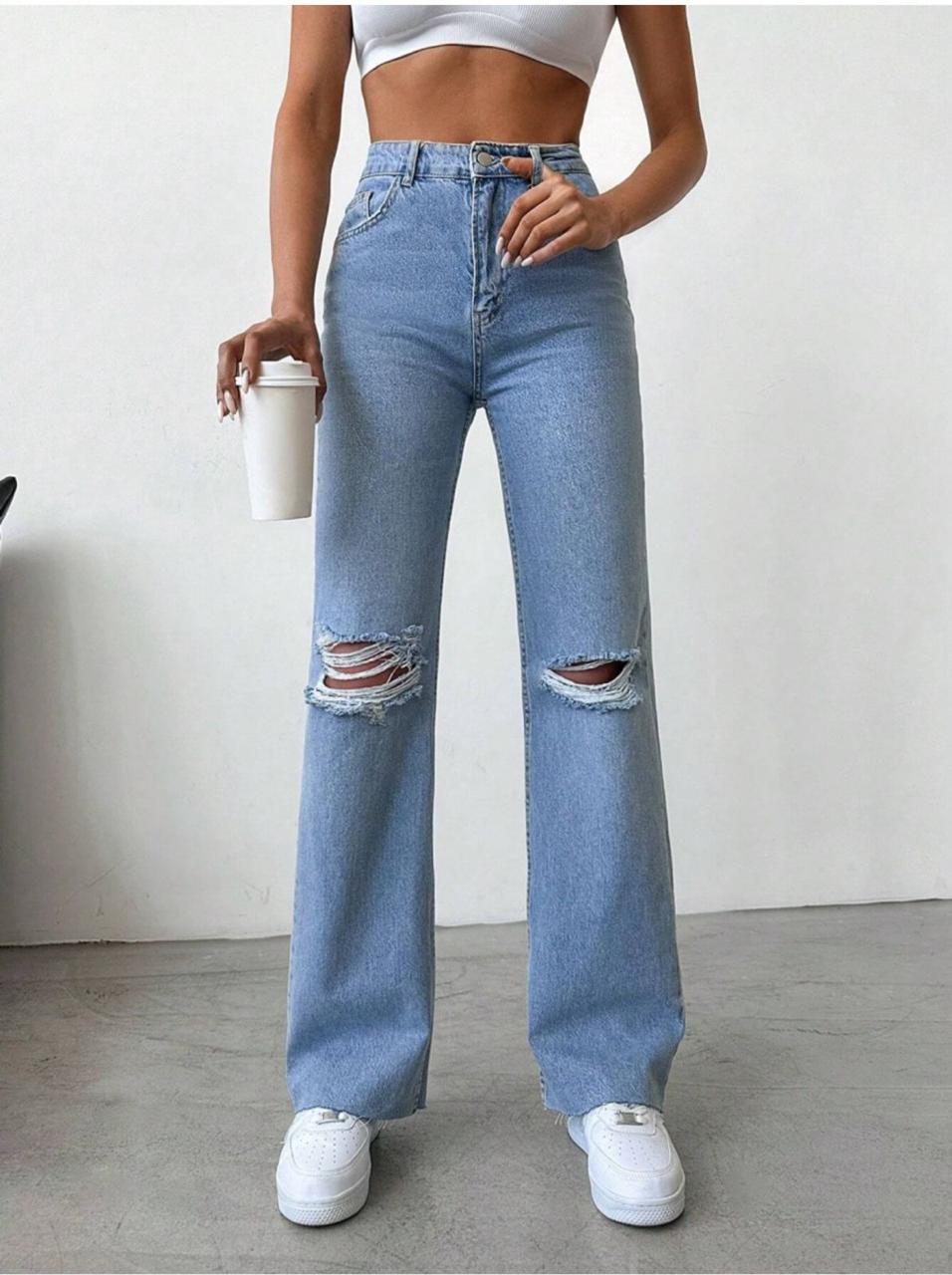 Light Blue Knee-Cut Wide-Leg Jeans – Casual Chic