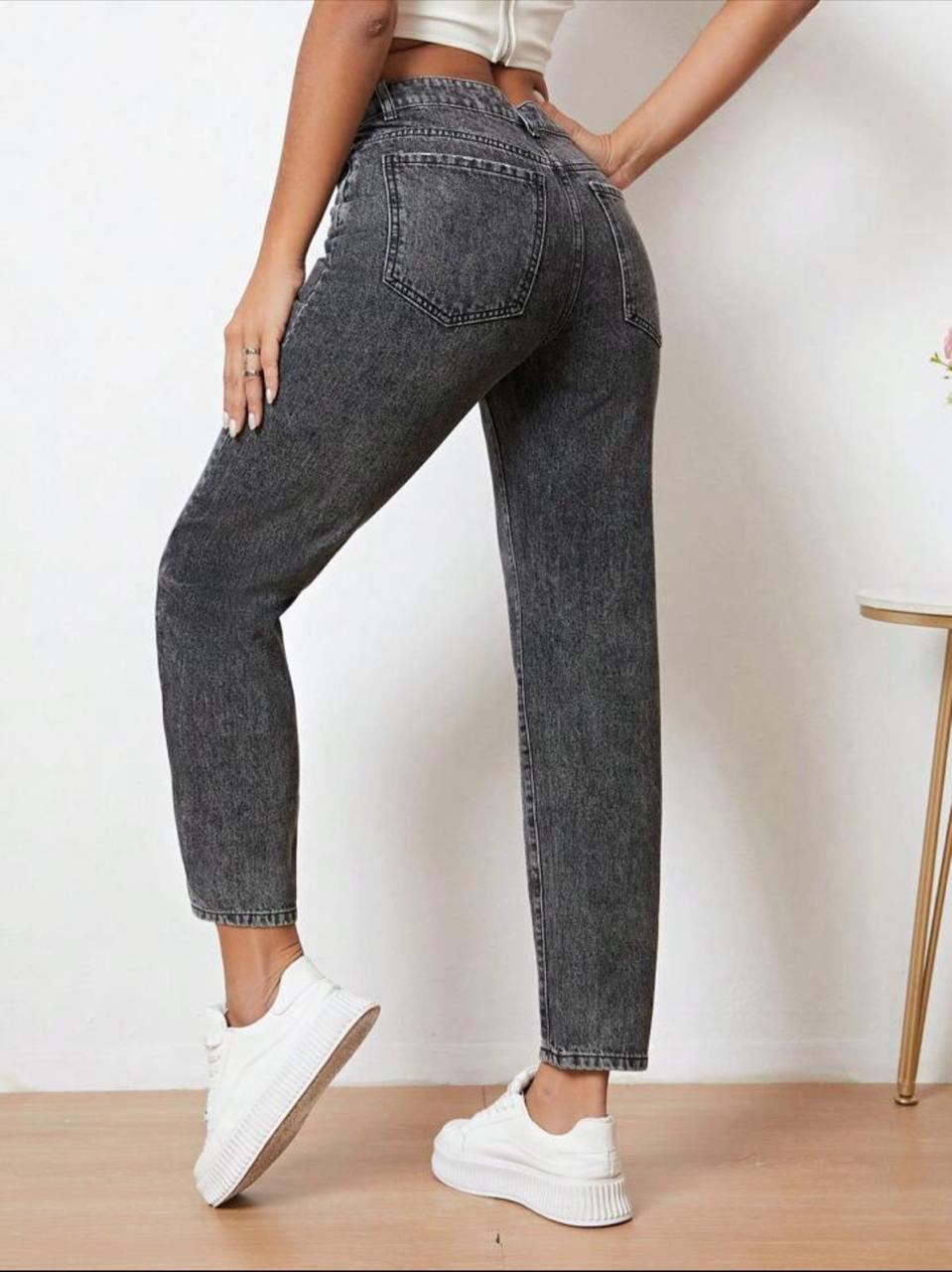 Charcoal Black Ankle-Length Jeans – Trendy